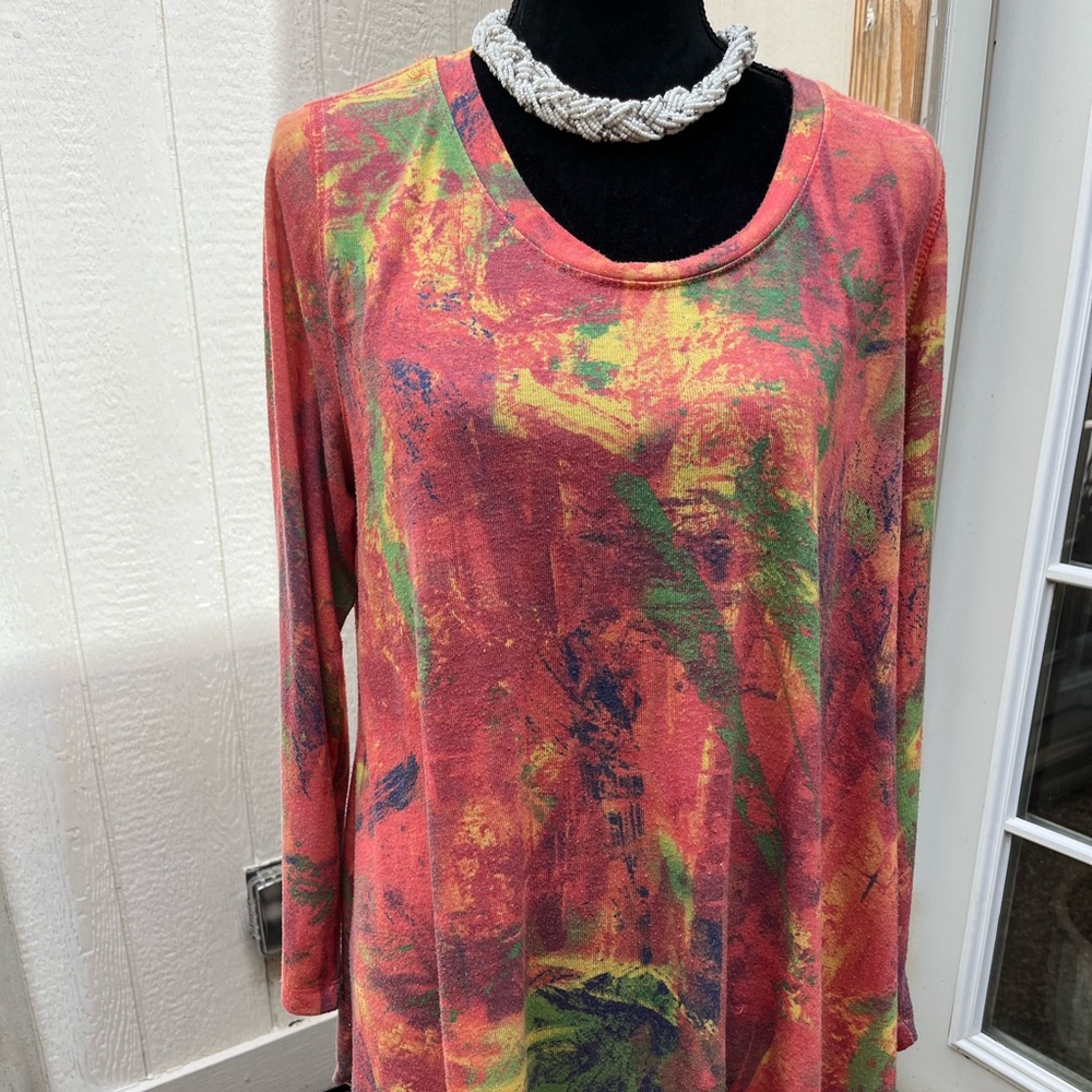 Philosophy Colorful Abstract Top wt Quarter length sleeves, jagged edge hem XL